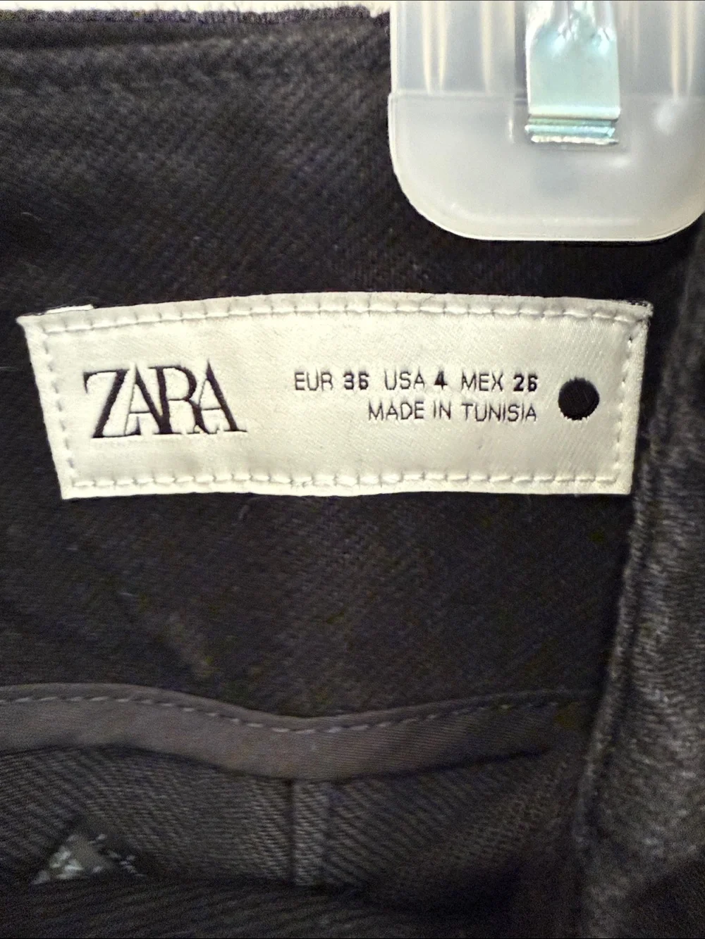 ZARA Black High-Waist Wide Leg Jeans SZ 4